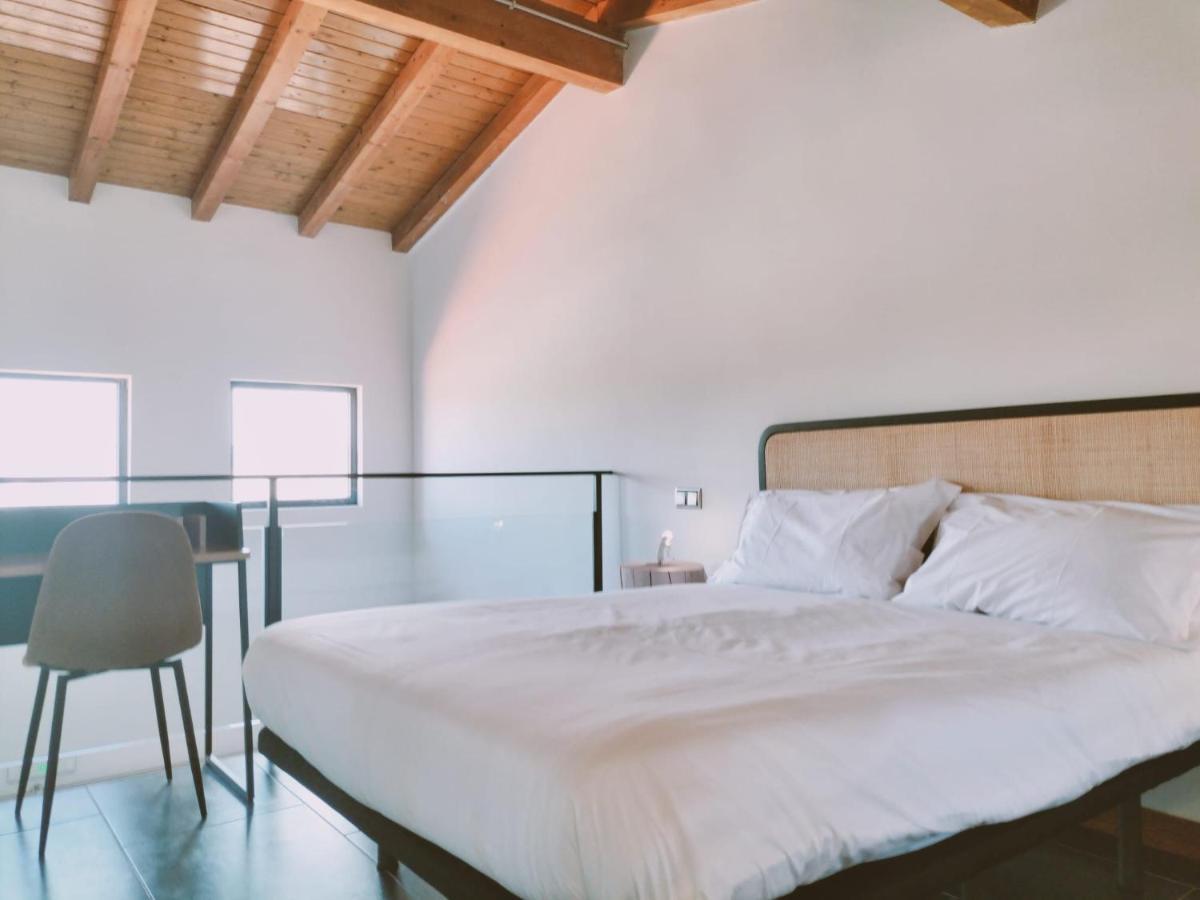 Apartamentos Walden By Gaiarooms Morille Екстер'єр фото