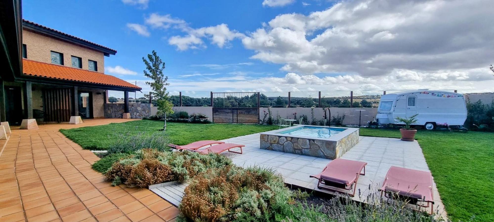 Apartamentos Walden By Gaiarooms Morille Екстер'єр фото