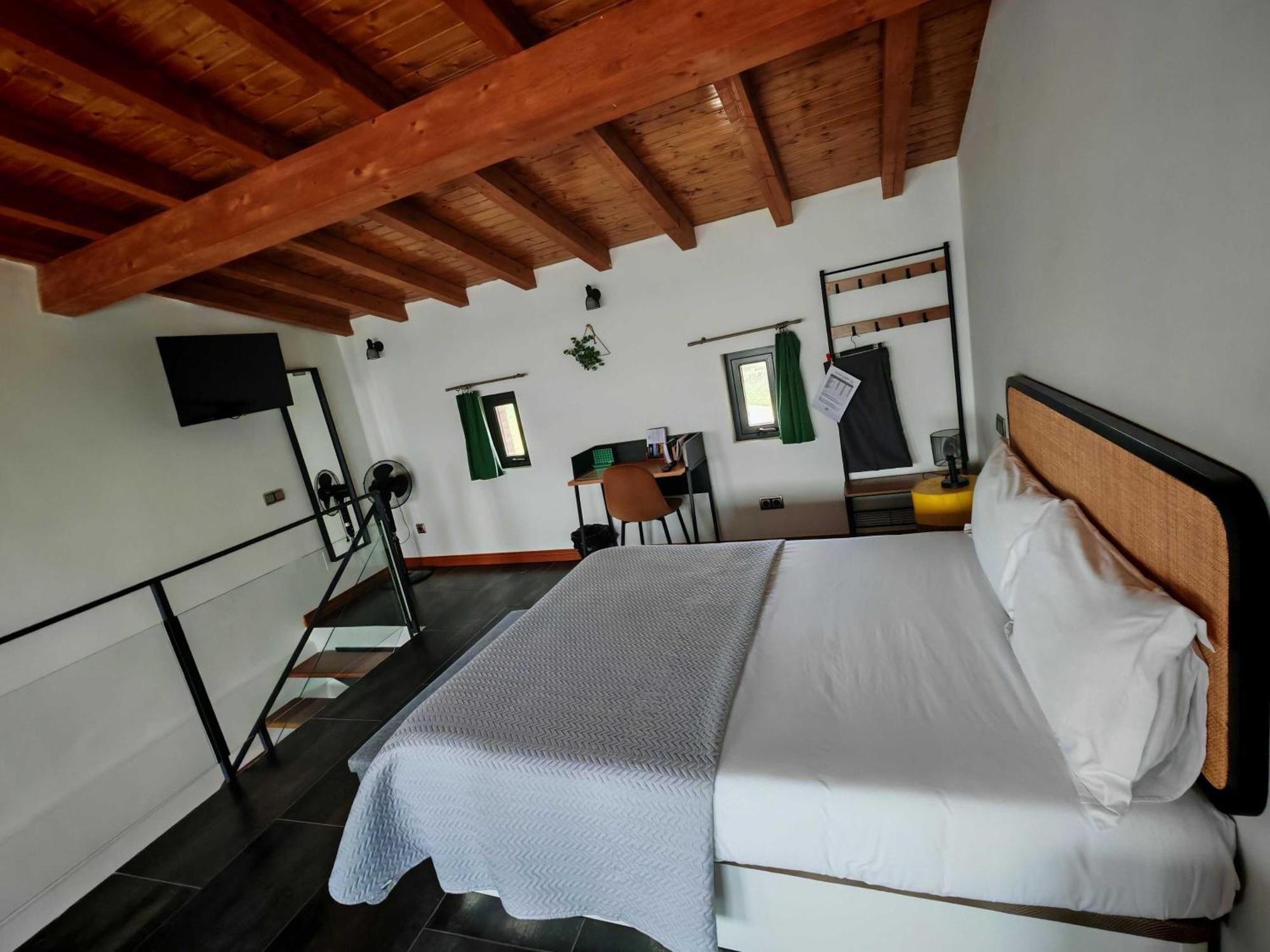 Apartamentos Walden By Gaiarooms Morille Екстер'єр фото